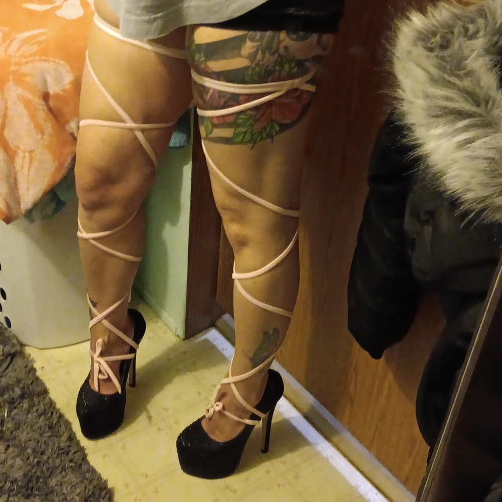Pink leg wraps!